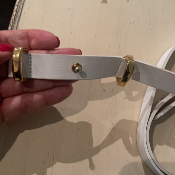 Sandro white leather belt.. 39 inches long! - Picture 2 of 6